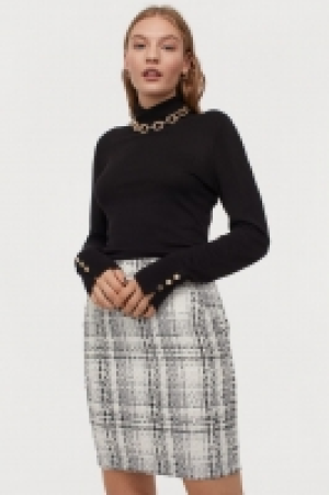 Bouclé skirt 18.00 €