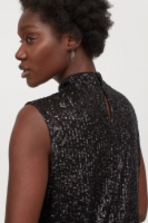 Stand-up collar top 11.00 €