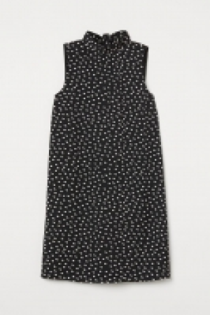 Satin dress 13.00 €