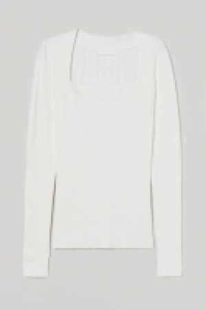 Rib-knit jumper 11.00 €