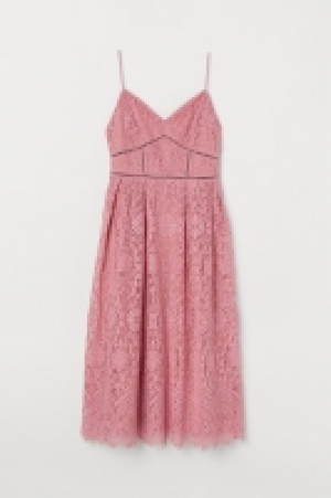 Lace dress 51.00 €