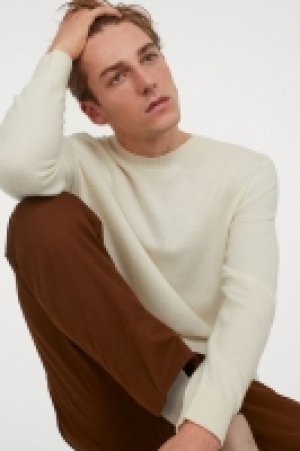 Merino wool jumper 33.00 €