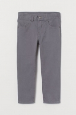 Slim Fit twill trousers 6.00 €