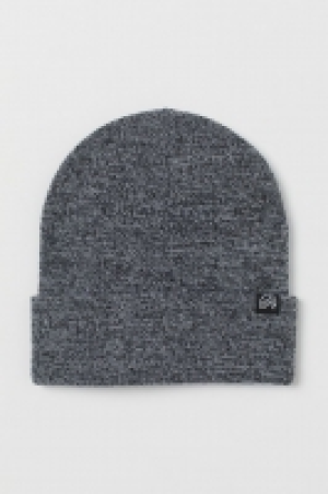 Knitted hat 3.99 €