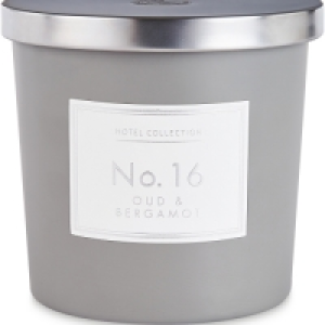 Oud & Bergamot Scented Candle