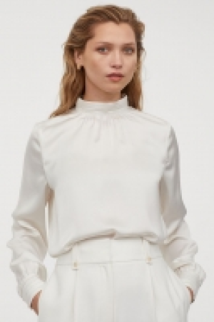 Satin blouse 13.00 €