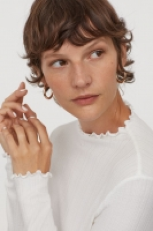 Ribbed top 6.00 €