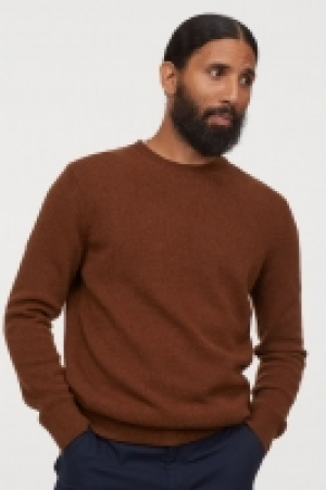 Knitted lambswool jumper 23.00 €