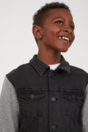 Hooded denim jacket 13.00 €
