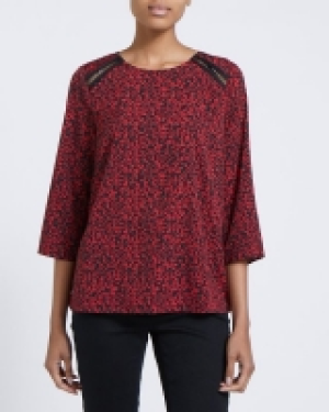 Round Neck Print Top 5.00 €