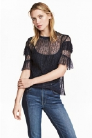 Lace blouse 13.00 €
