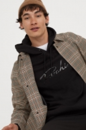 Printed hooded top 16.00 €
