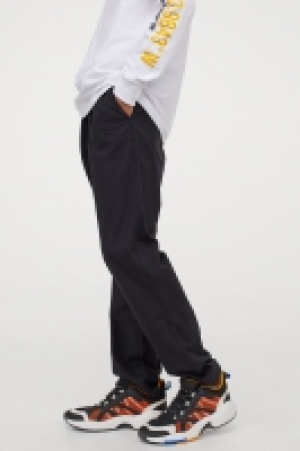 Cotton chinos 10.00 €