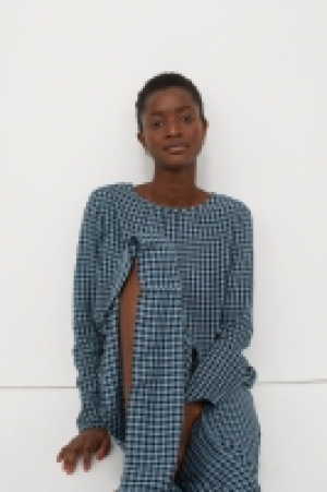 Calf-length dress 18.00 €