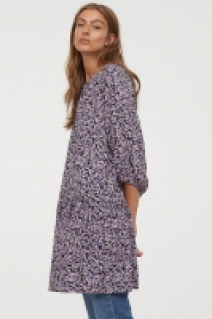 Balloon-sleeved dress 13.00 €