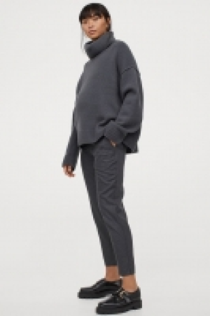 HM  MAMA Ankle-length trousers