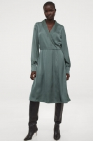 HM  Shawl-collar wrap dress