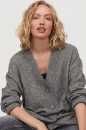 Knitted cardigan 13.00 €