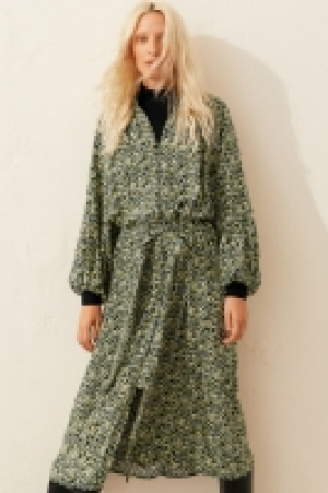 HM  Calf-length dress