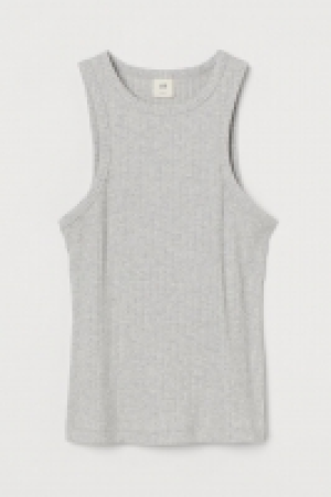 Ribbed vest top 7.00 €