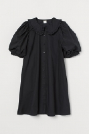 Collared dress 19.00 €