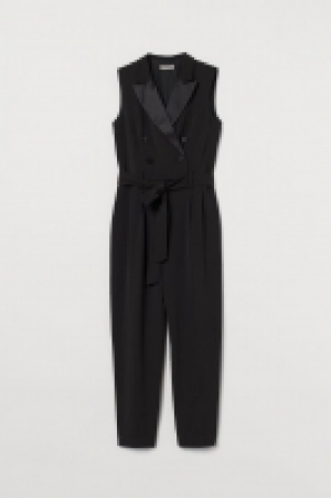 Double-breasted jumpsuit 33.00 €