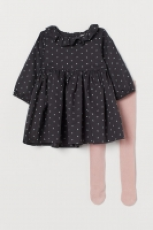 Dress and tights 12.99 €
