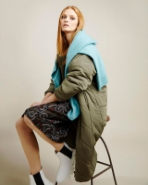 Carolyn Donnelly The Edit Quilted Raglan Coat 40.00 €