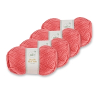 Aldi  Fuchsia Double Knitting Yarn 4 Pack