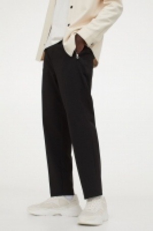 Regular Fit Cropped joggers 18.00 €
