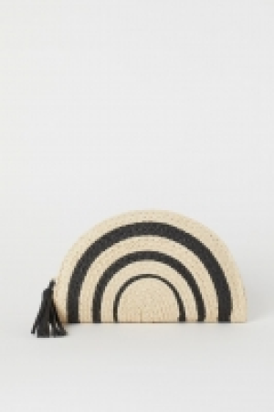 HM  Rounded make-up bag