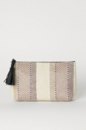 Wash bag with tassels 11.00 €
