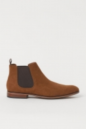 Chelsea boots 29.99 €