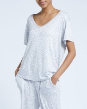 Sleep V-Neck T-Shirt 7.00 €