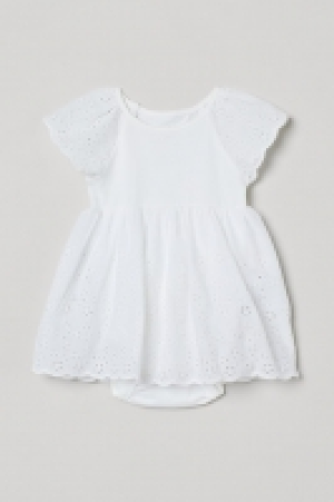 Broderie anglaise dress 6.00 €