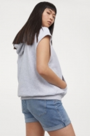MAMA Denim shorts 18.00 €