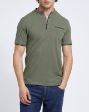 Stand Collar T-Shirt 5.00 €