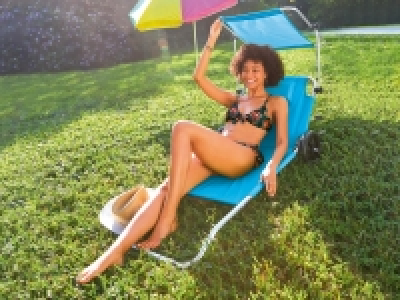 Crivit Sunlounger with Wheels