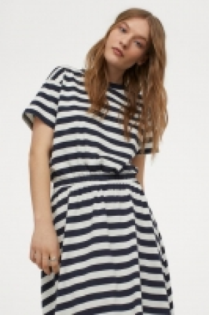 Cotton jersey dress 11.00 €