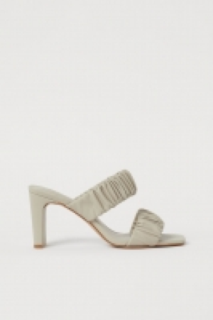 Mules 18.00 €