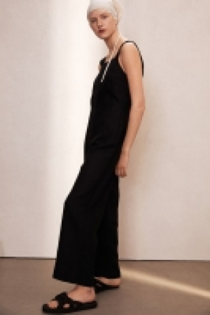 Linen-blend jumpsuit 20.00 €