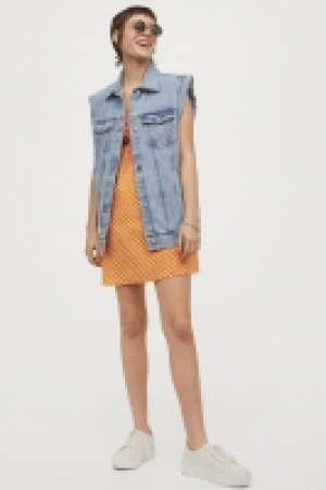 Short dress 7.00 €