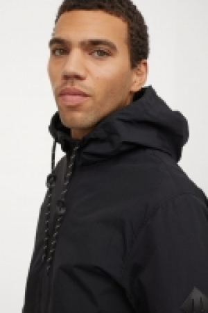 Nylon windbreaker 16.00 €