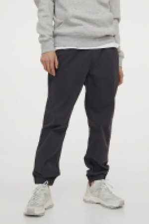 Cotton twill joggers 12.00 €