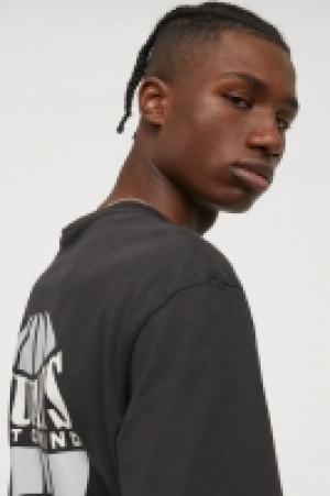 Relaxed Fit T-shirt 5.00 €