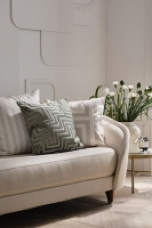 Striped cushion cover 15.00 €