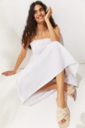 Smock-topped dress 7.00 €