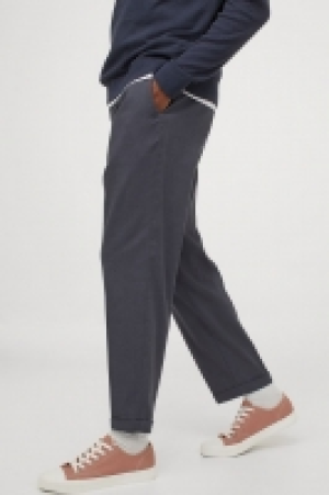 Regular Fit Linen-mix joggers 10.00 €