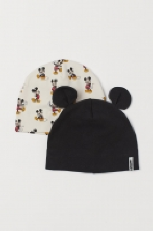 2-pack jersey hats 3.00 €