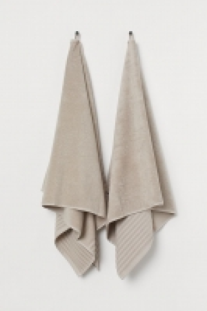 2-pack bath towels 15.00 €